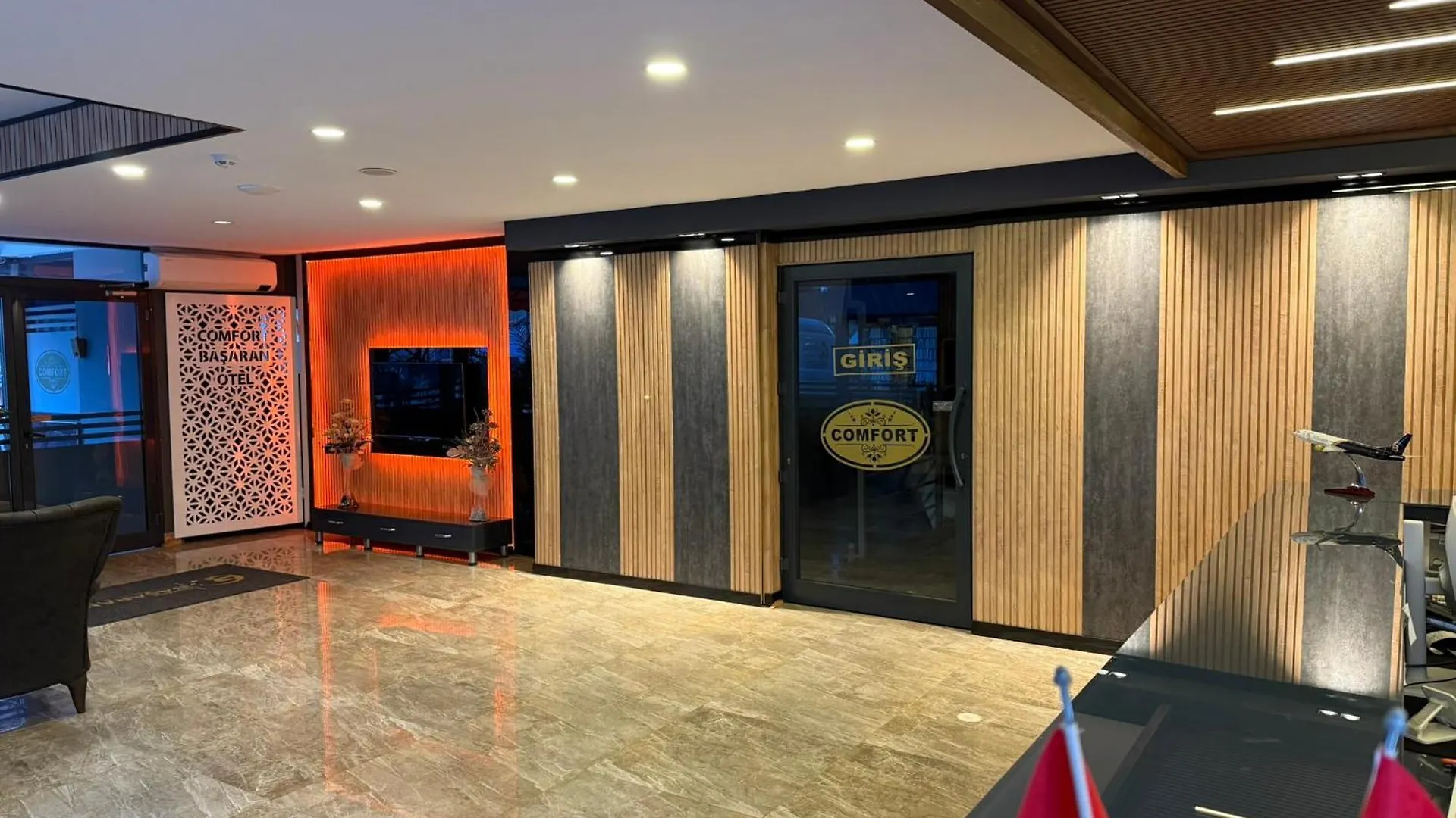 Comfort Basaran Otel 안탈리아